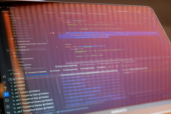 Desktop ou laptop: qual é a melhor escolha para suas necessidades pessoais?